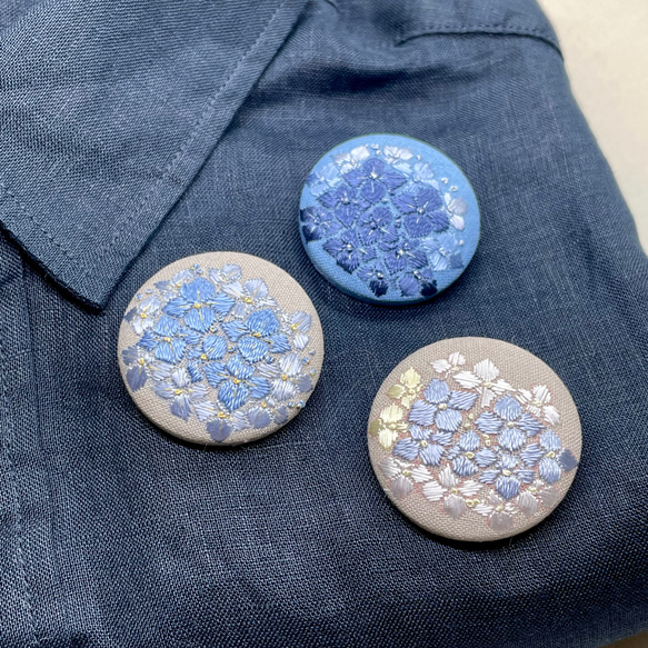 紫陽花　刺繍ブローチ/帯留め　絹糸と金糸の日本刺繍 10枚目の画像