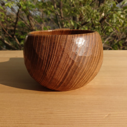 エンジュの木で作った一木彫りコーヒーカップ。 3枚目の画像