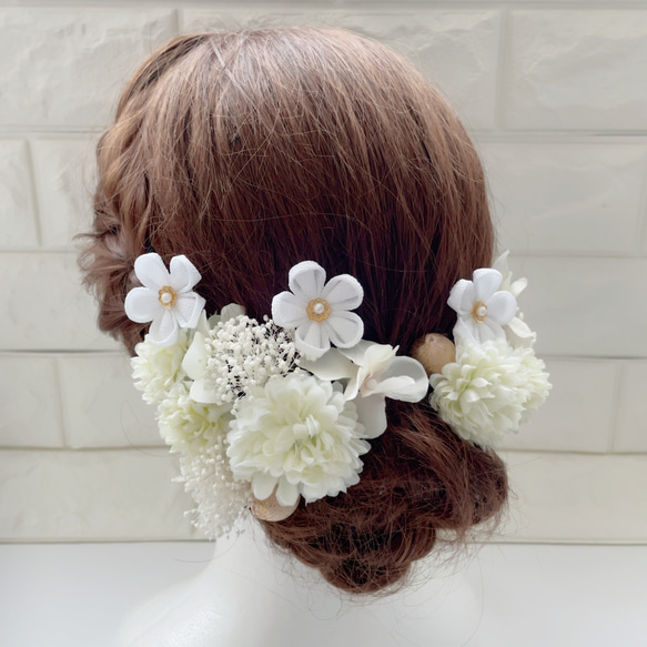 ホワイト＊ピンポンマム❁ つまみ細工小花 ❁﻿成人式 振袖 髪飾り 9枚目の画像
