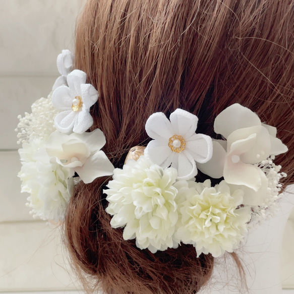 ホワイト＊ピンポンマム❁ つまみ細工小花 ❁﻿成人式 振袖 髪飾り 5枚目の画像