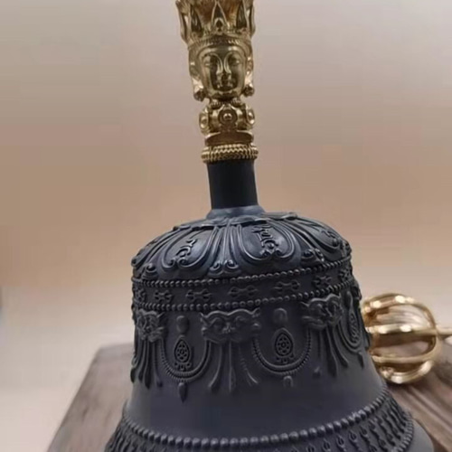 【修縁堂】密教法器 鐘 九鈷杵金剛鈴 呼鈴 持鈴 金剛杵セット 真鍮製 ネパール 修縁堂】密教法器 鐘 九鈷杵金剛鈴 呼鈴 持鈴 金剛杵