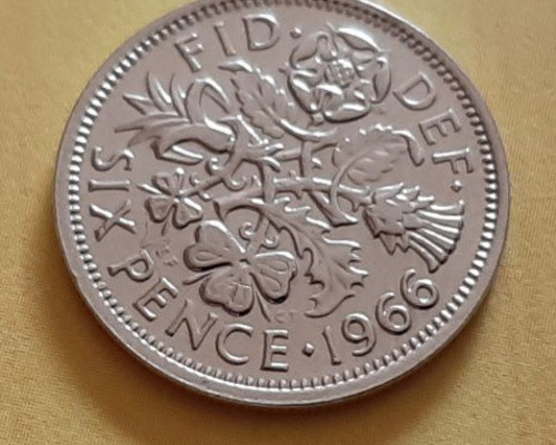 イギリスラッキー6ペンス。 ヴィンテージ 幸せのシックスペンス イギリス ラッキー6ペンス