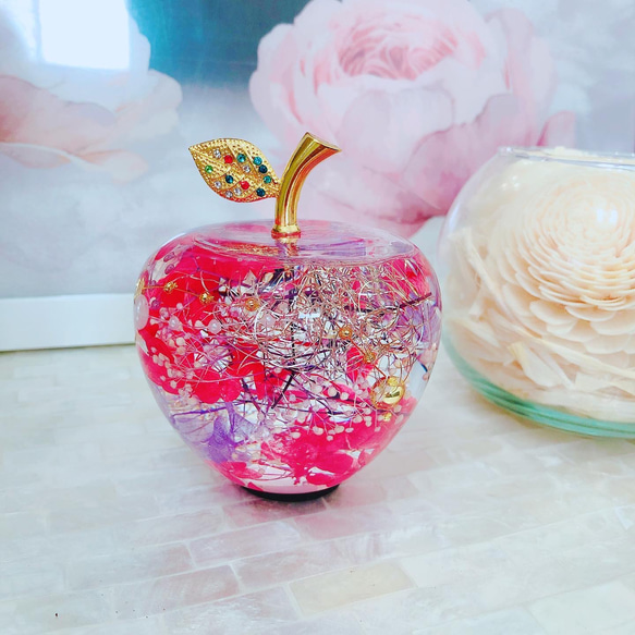 りんごハーバリウム♡紫&赤 レッドパープル林檎リンゴ プレゼント母の日ギフトにも 2枚目の画像