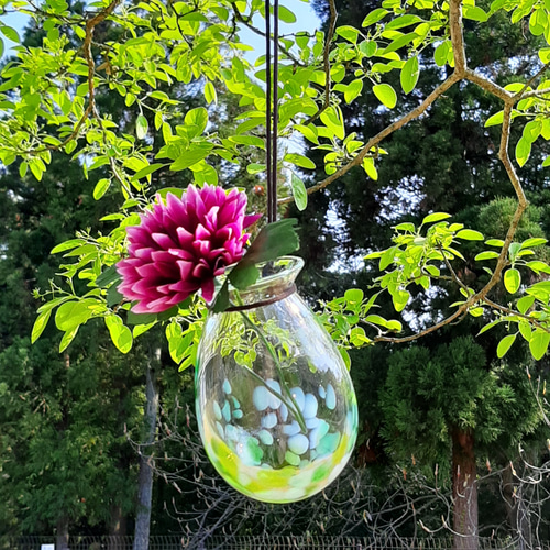 吊り下げ花器＊グリーン 一輪挿し・花瓶・花器 ガラス日和 通販