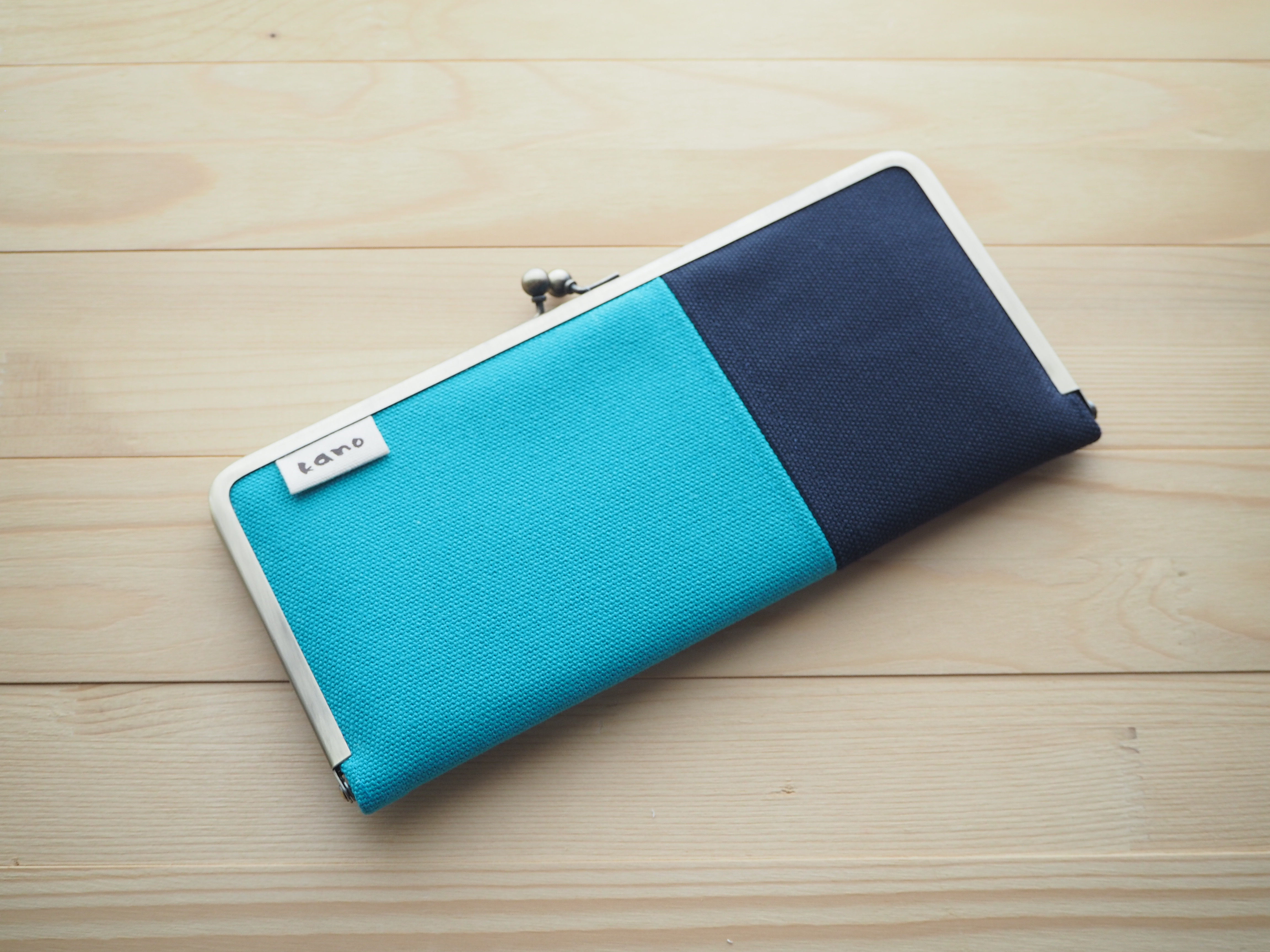 帆布バイカラー・がま口長財布