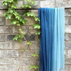 藍染シルクシフォンひだスカーフ草木染スカーフ植物染色ストール天然染色スカーフ 3枚目の画像