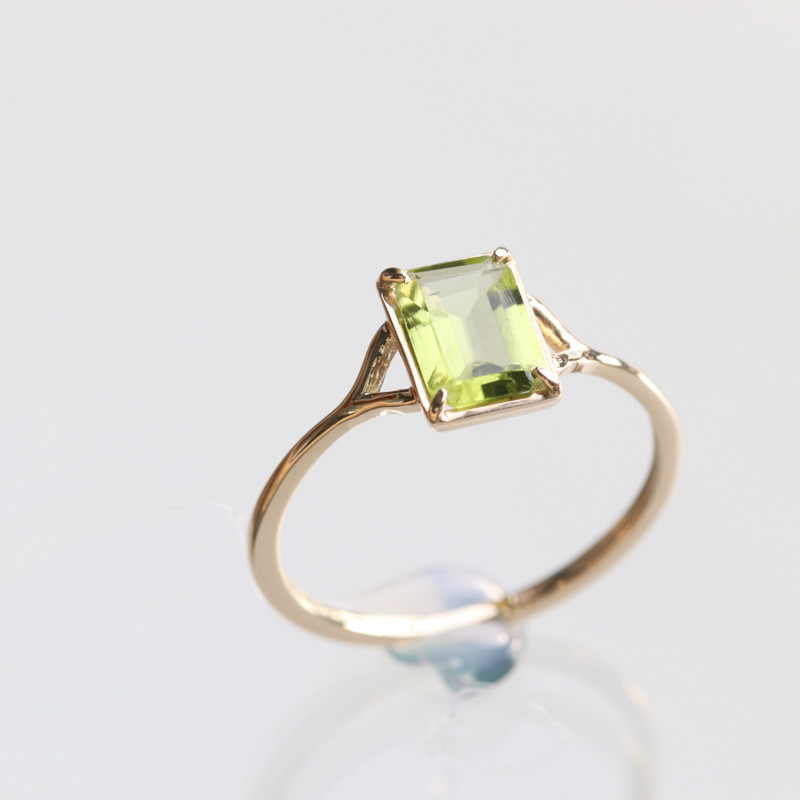 【受注制作】ペリドットのスクエアリング