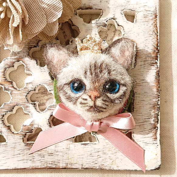 羊毛フェルト猫 バーマン猫ブローチ