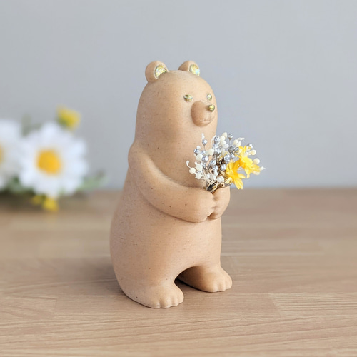 花を持つ くまさんの置物 一輪挿し・花瓶・花器 3mii 通販