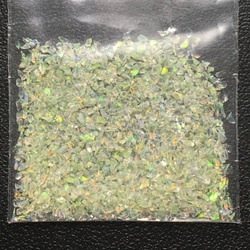 《合成オパール》(フローレスオパール) 原石 グリーン/マルチ斑 1.4ｇ ㉓ 1枚目の画像