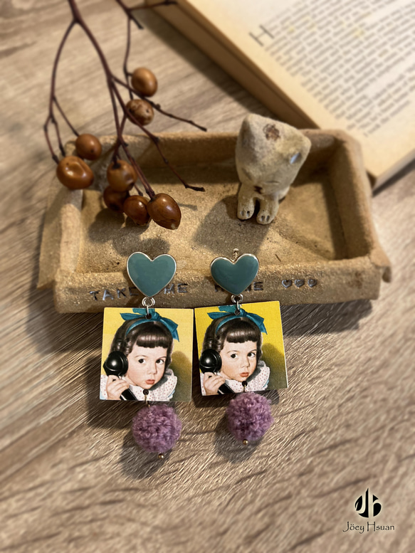 Girl with a Handset・Vintage style pierced / clip-on earrings 3枚目の画像