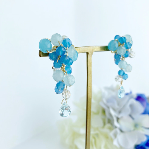 ブルー紫陽花×天然石 ピアス/イヤリング ピアス（スタッド・一粒 