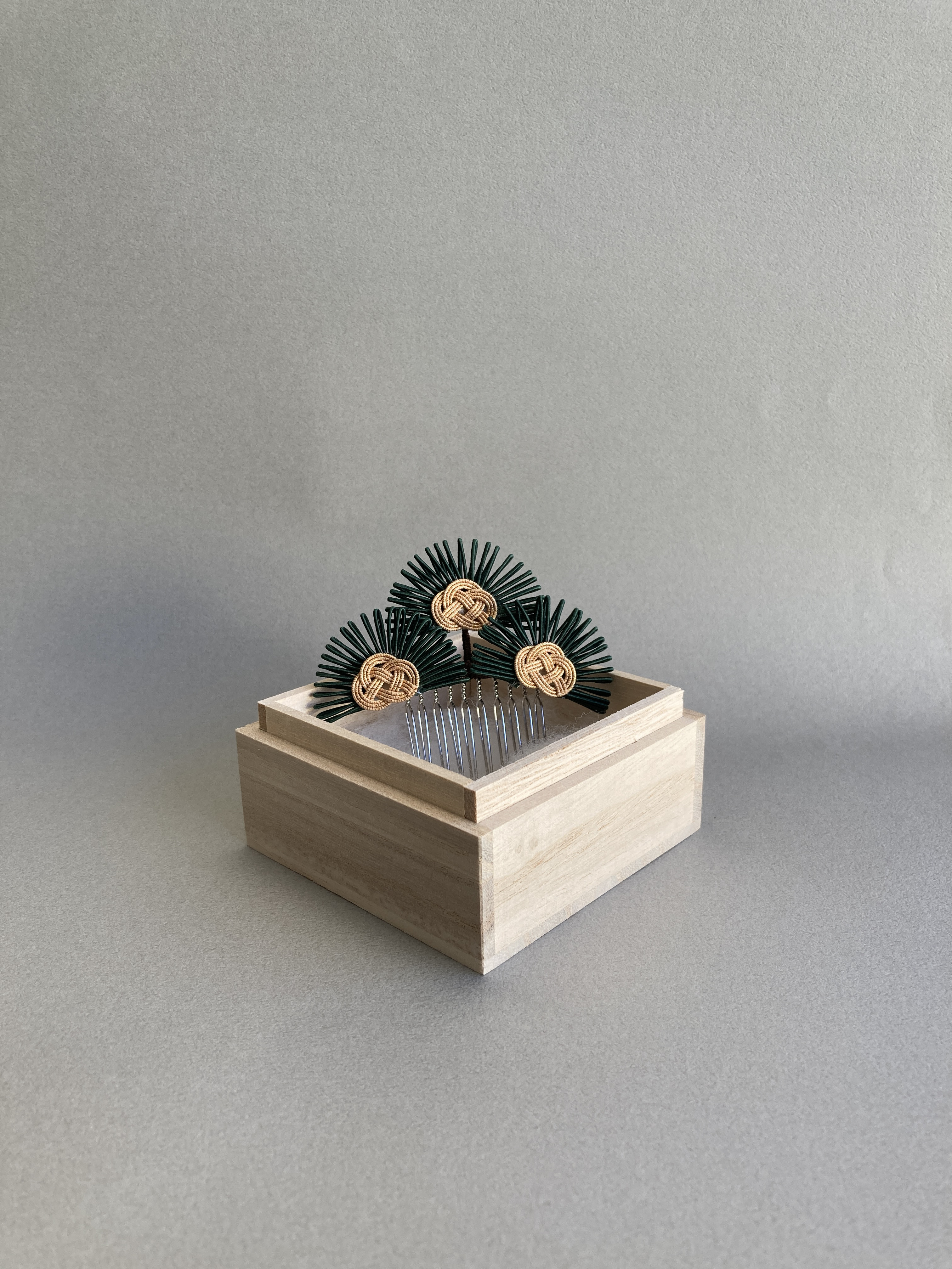 水引髪飾り 松葉(松葉）