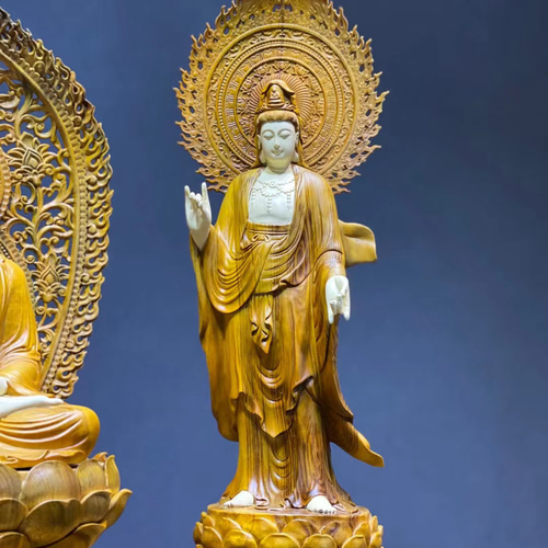 総柘植材を使用 極上品 精密彫刻 仏教美術 木彫仏像 釈迦如来三