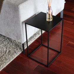 サイドテーブル アイアン 四角 シンプル 黒 白 ベージュ ナイトテーブル ソファテーブル 観葉植物テーブル 4枚目の画像