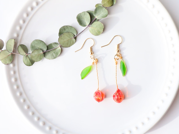 押し花ディップアートのさくらんぼのイヤリング/ピアス