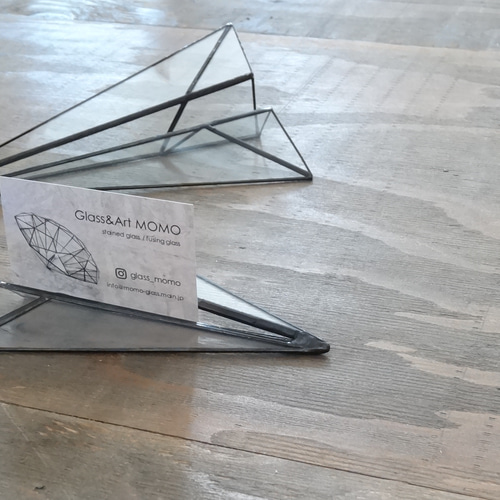 ステンドグラスオブジェ「紙ひこうき」M 立体・オブジェ momo