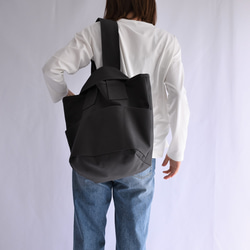 CLOUCHY SHOULDER BAG（チャコール/グレー） 11枚目の画像