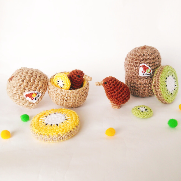 キウイinキウイ あみぐるみ moi1028 通販 13836208｜Creema(クリーマ)