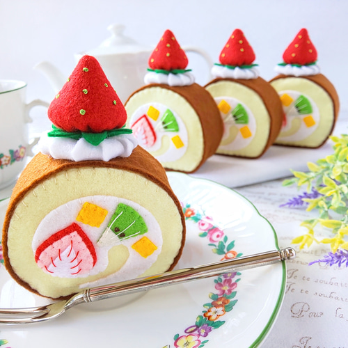 送料無料キャンペーン！】フェルトのおままごと☆いちごのロールケーキ