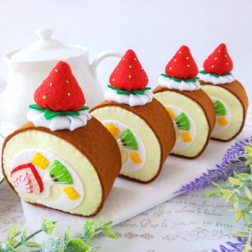 送料無料キャンペーン！】フェルトのおままごと☆いちごのロールケーキ