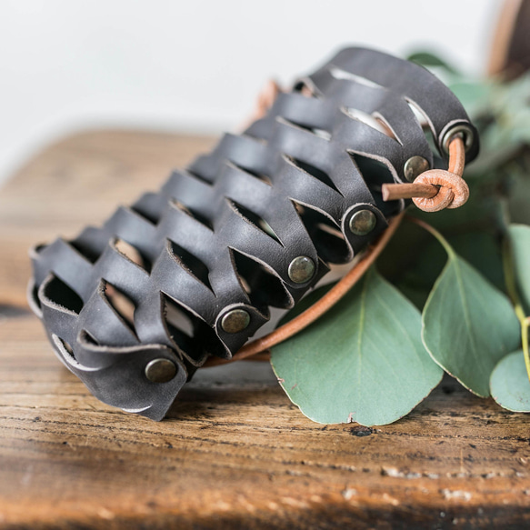 レザーメッシュカゴ/スマホサコッシュ/メガネケース/グレーブラック 4枚目の画像