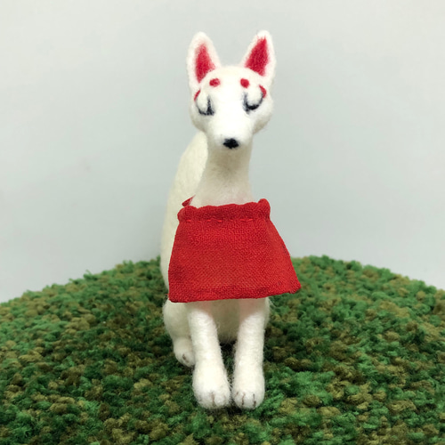 羊毛フェルト 稲荷狐 白赤 羊毛フェルト クマノッコ 通販 13837119