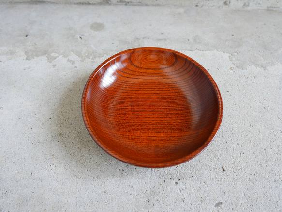香川漆器*椿皿*国産天然欅（けやき）の木　直径約12㎝ 1枚目の画像