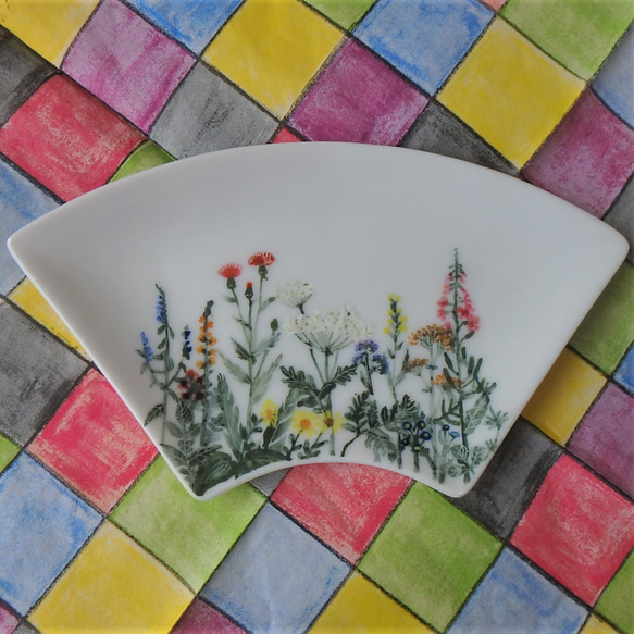 GLASS扇形小皿【 野の花 A】キッチン 食卓  飾り 夏 4枚目の画像