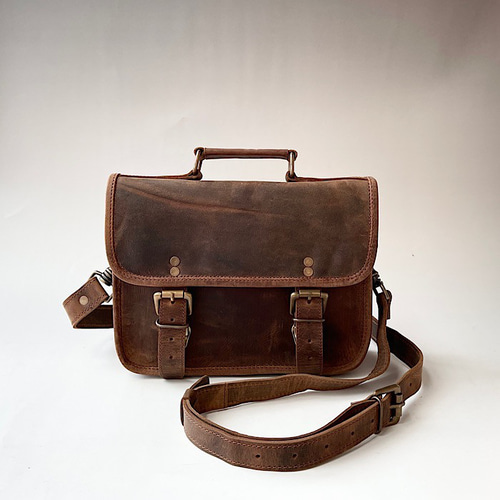 英国デザイン本革かばんロイヤルトラベラー-Buf ショルダーバッグ