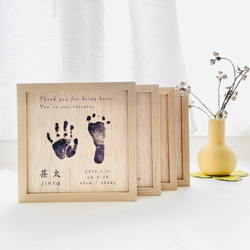 おしゃれな木目調パネル命名書　足形　手形　メモリアルボード　木製　出産祝い 6枚目の画像