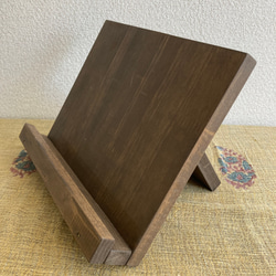 落ち着いた和のスマホスタンド。ゆらりトンボ、ペン立て付き。竹工芸