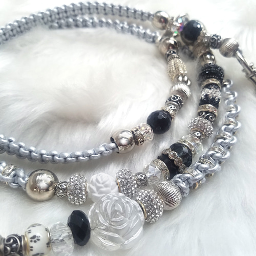 モノトーンビューティ☆革編みジュエリー犬用リード☆ラインストーン  