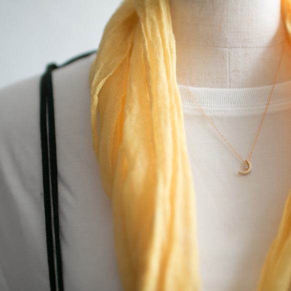 【Crescent moon】 14kgf　delicate simple  necklace 1枚目の画像