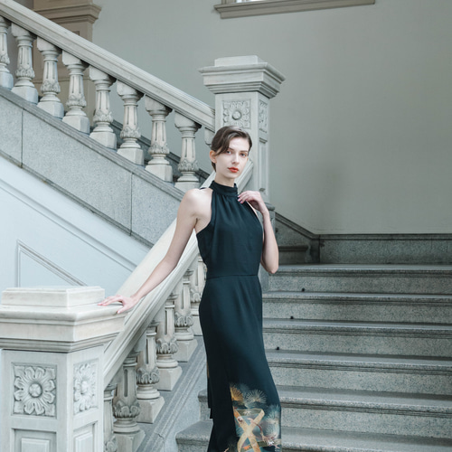 ホルターネック-きものアップサイクル- すべてオートクチュール/大切な