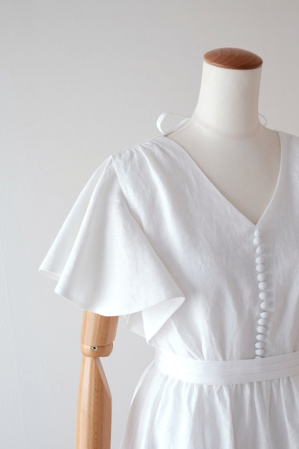 リネンのフリル袖ウェディングドレス 4枚目の画像