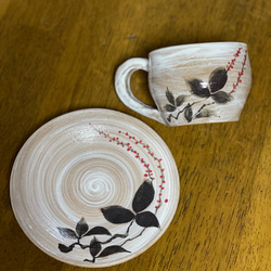 癒しの陶器　水引き手描き絵付コーヒーカップ☕️＆ソーサーB  母の日　ティーカップ 6枚目の画像