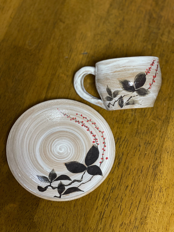 癒しの陶器　水引き手描き絵付コーヒーカップ☕️＆ソーサーB  母の日　ティーカップ 6枚目の画像