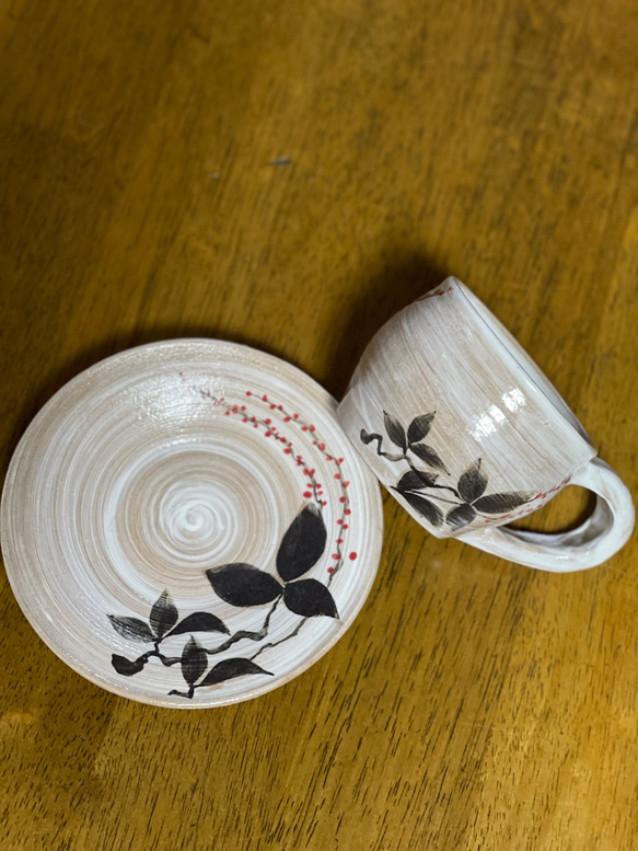 癒しの陶器　水引き手描き絵付コーヒーカップ☕️＆ソーサーB  母の日　ティーカップ 7枚目の画像