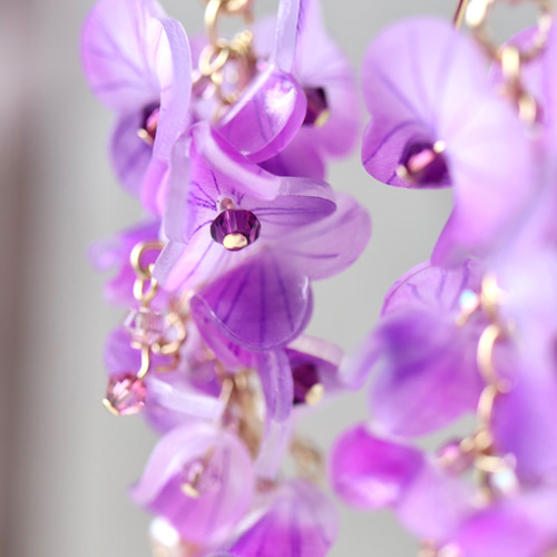 藤の花のピアス／イヤリング （紫、パープル） ピアス（フック