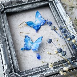 空ノ蝶ピアス/イヤリング(樹脂、チタン、ノンホールピアス) 青空 ブルー 新作 青 6枚目の画像