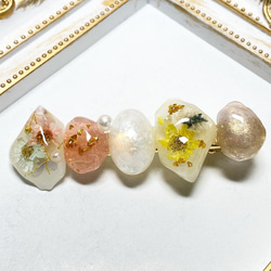1007】レジンマトリカリアヘアクリップハンドメイド