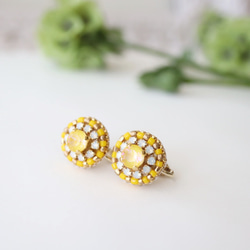 Bijoux 迷你刺繡耳環（黃色）/ 生日和禮物 第1張的照片