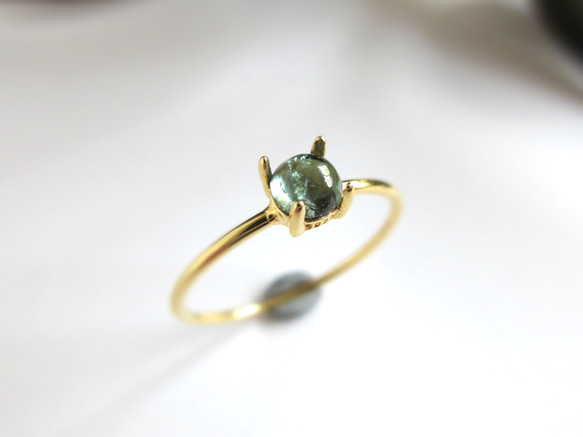 [十月生日石] 4.2mm 美麗的靛藍碧璽凸圓形戒指 第18張的照片