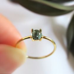 [十月生日石] 4.2mm 美麗的靛藍碧璽凸圓形戒指 第1張的照片