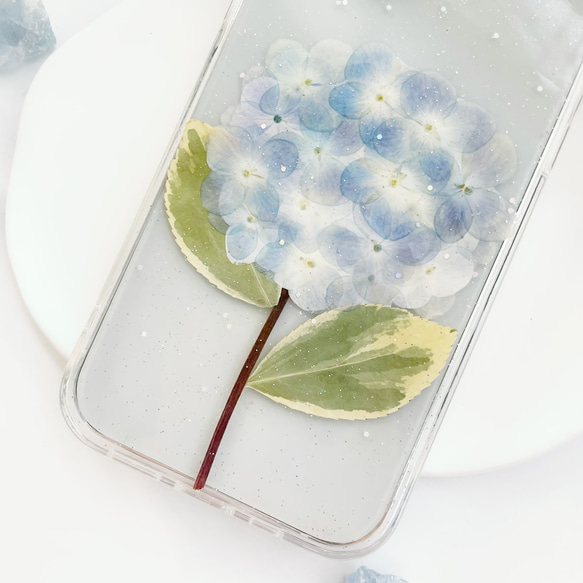 【紫陽花】押し花スマホケース iPhone15Pro・Xperia・Galaxy・AQUOSケース 4枚目の画像