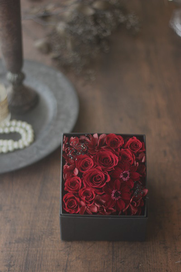 【赤の宝石箱】小さな花の贈り物。ミニスクエア・フラワーボックス 4枚目の画像