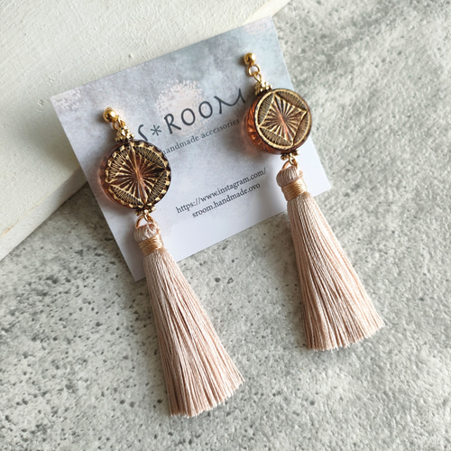 再再…販☆大人のアジアン☆大きめなのに軽い♪タッセルピアス