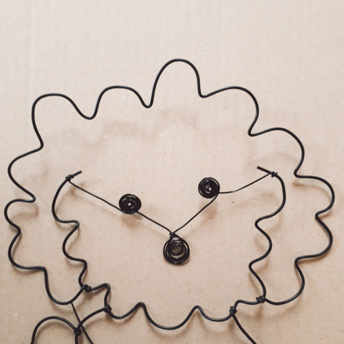 ワイヤークラフト アート トイプードル 四葉 メモリアル 額 壁掛け (03) ワイヤークラフト welcome トイプードル ワイヤーアート｜Yahoo!フリマ