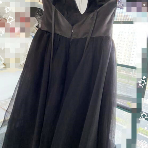 カラードレス 黒色 優雅なシルエット キャミソール Vバック トレーン  